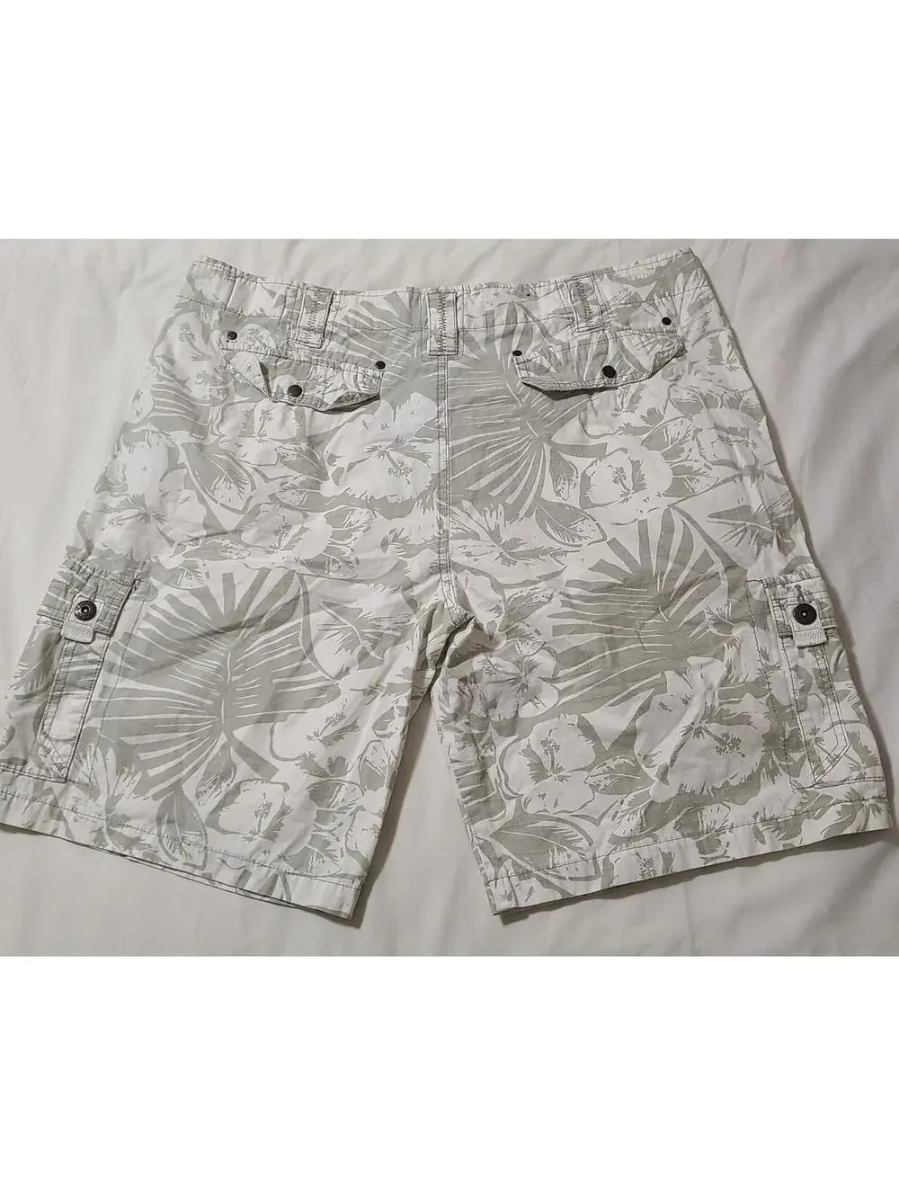 Carbon Board Shorts Mens Sz 38 Medium White Tropical Print Summer Beach Coastal